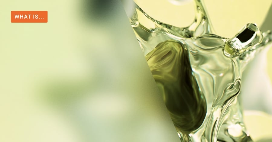 Partially blurred image of a fluid revealing itself symbolizing the explanation of fluid knowledge in the article.